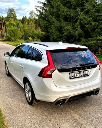 Volvo V60 cena 103300 przebieg: 67450, rok produkcji 2017 z Nowogród Bobrzański małe 781